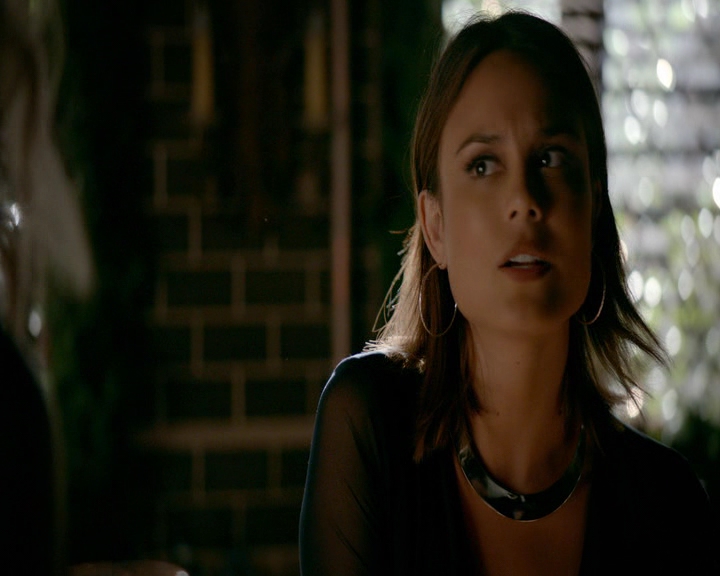 VampireDiaries-dot-nl_VVampireDiaries-dot-nl_VampireDiaries-8x07TheNextTimeIHurtSomebodyItCouldBeYou0620.jpg