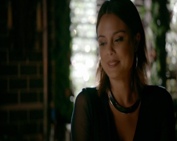 VampireDiaries-dot-nl_VVampireDiaries-dot-nl_VampireDiaries-8x07TheNextTimeIHurtSomebodyItCouldBeYou0643.jpg
