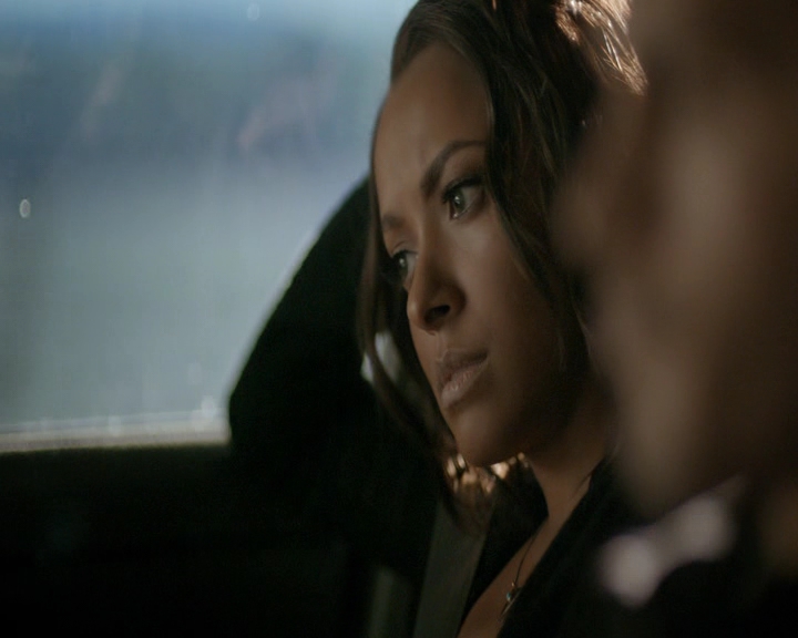 VampireDiaries-dot-nl_VVampireDiaries-dot-nl_VampireDiaries-8x07TheNextTimeIHurtSomebodyItCouldBeYou0662.jpg