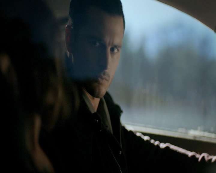VampireDiaries-dot-nl_VVampireDiaries-dot-nl_VampireDiaries-8x07TheNextTimeIHurtSomebodyItCouldBeYou0674.jpg