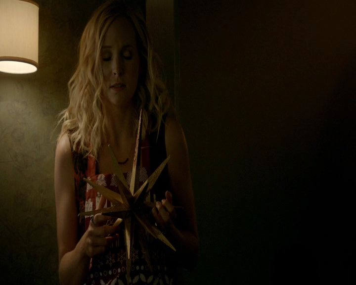 VampireDiaries-dot-nl_VVampireDiaries-dot-nl_VampireDiaries-8x07TheNextTimeIHurtSomebodyItCouldBeYou0739.jpg