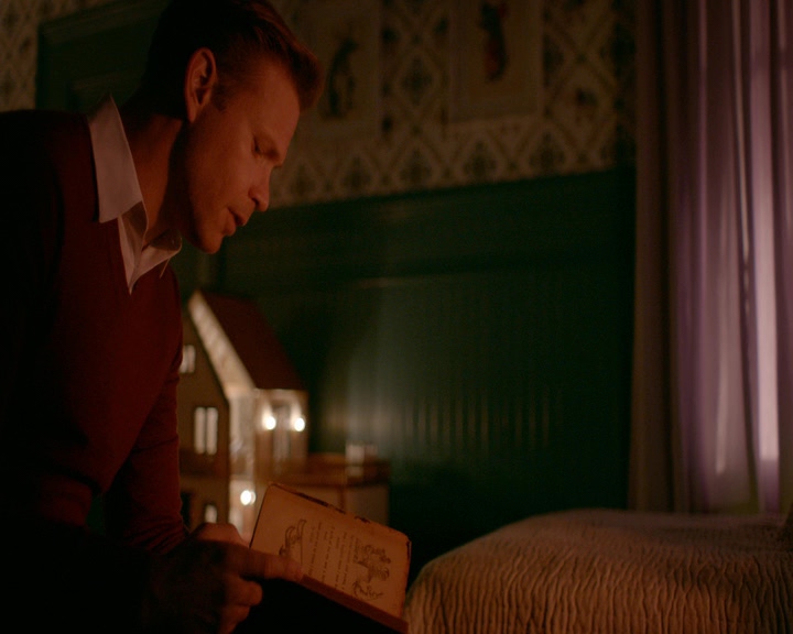 VampireDiaries-dot-nl_VVampireDiaries-dot-nl_VampireDiaries-8x07TheNextTimeIHurtSomebodyItCouldBeYou0743.jpg