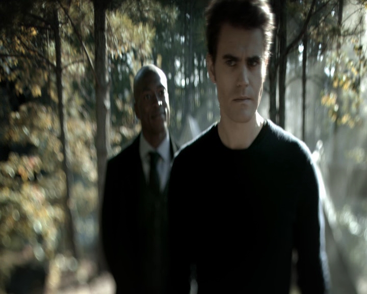 VampireDiaries-dot-nl_VVampireDiaries-dot-nl_VampireDiaries-8x07TheNextTimeIHurtSomebodyItCouldBeYou0837.jpg