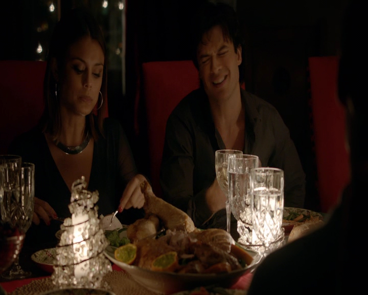 VampireDiaries-dot-nl_VVampireDiaries-dot-nl_VampireDiaries-8x07TheNextTimeIHurtSomebodyItCouldBeYou1116.jpg