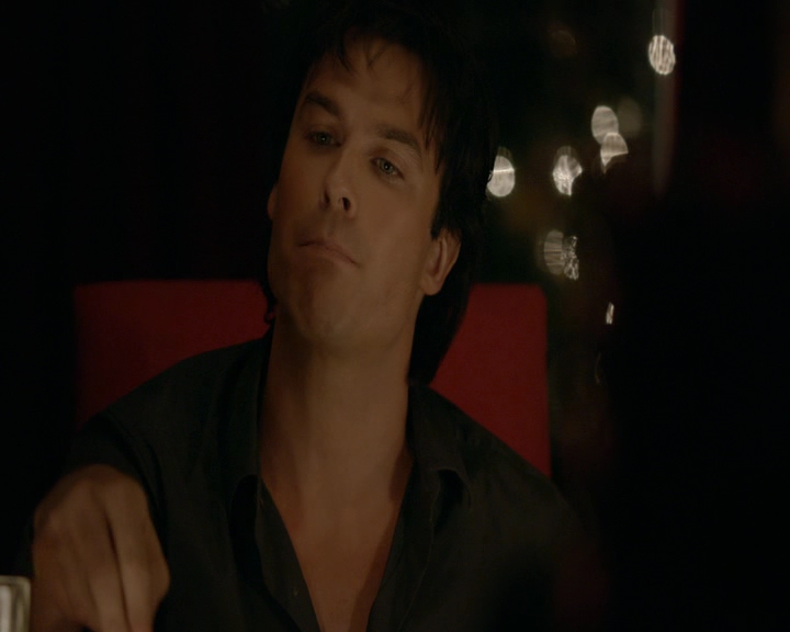 VampireDiaries-dot-nl_VVampireDiaries-dot-nl_VampireDiaries-8x07TheNextTimeIHurtSomebodyItCouldBeYou1118.jpg