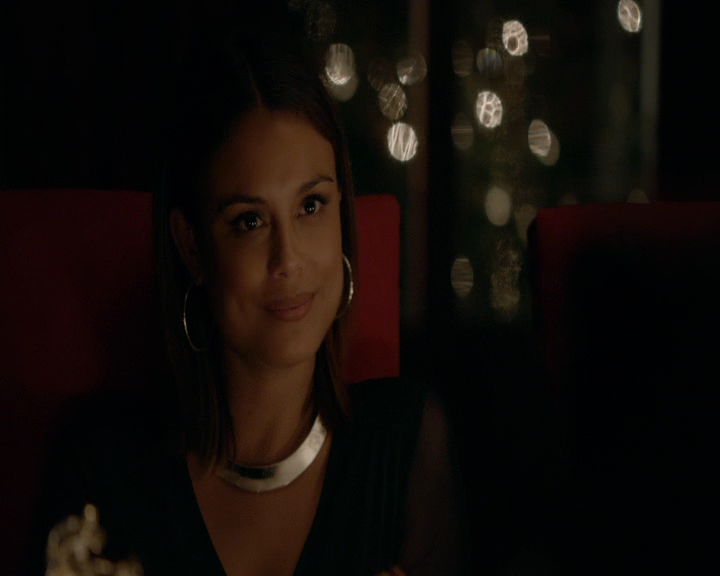 VampireDiaries-dot-nl_VVampireDiaries-dot-nl_VampireDiaries-8x07TheNextTimeIHurtSomebodyItCouldBeYou1127.jpg