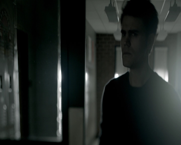 VampireDiaries-dot-nl_VVampireDiaries-dot-nl_VampireDiaries-8x07TheNextTimeIHurtSomebodyItCouldBeYou1661.jpg