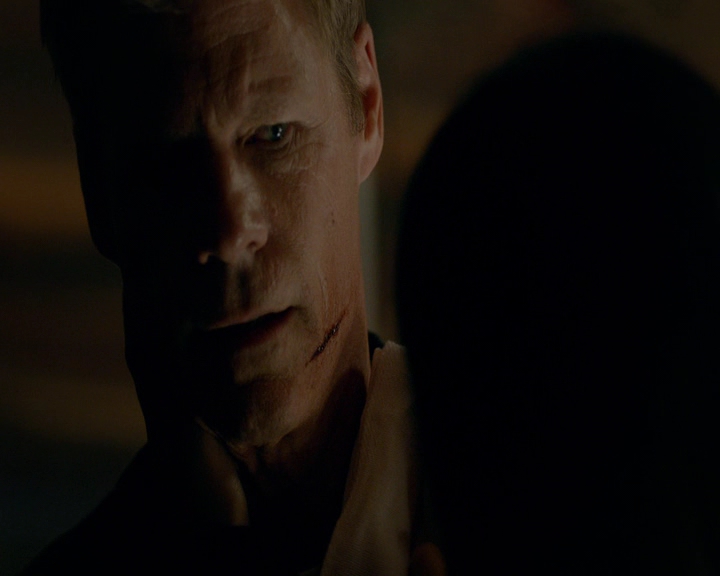 VampireDiaries-dot-nl_VVampireDiaries-dot-nl_VampireDiaries-8x07TheNextTimeIHurtSomebodyItCouldBeYou1692.jpg