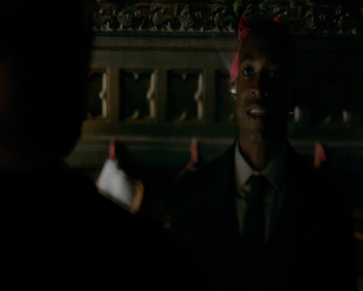 VampireDiaries-dot-nl_VVampireDiaries-dot-nl_VampireDiaries-8x07TheNextTimeIHurtSomebodyItCouldBeYou1755.jpg