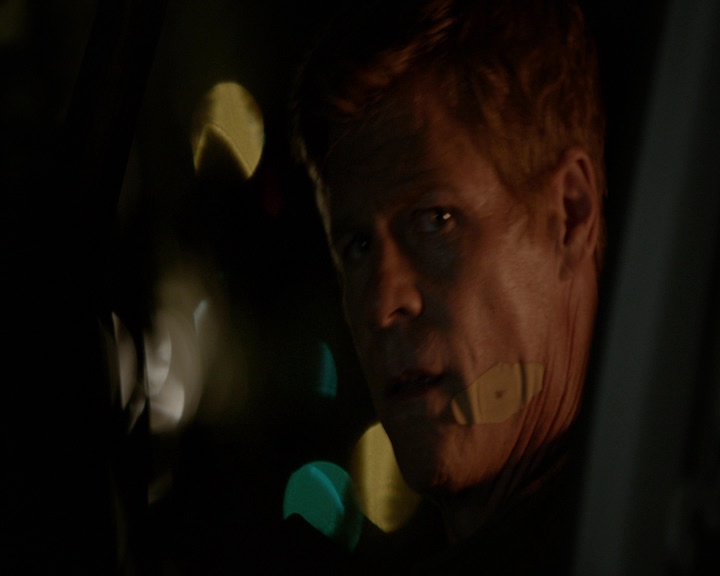 VampireDiaries-dot-nl_VVampireDiaries-dot-nl_VampireDiaries-8x07TheNextTimeIHurtSomebodyItCouldBeYou2188.jpg