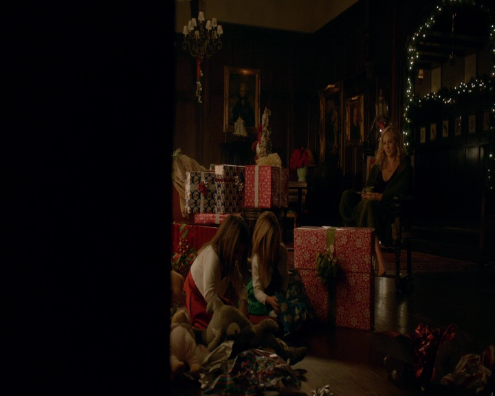 VampireDiaries-dot-nl_VVampireDiaries-dot-nl_VampireDiaries-8x07TheNextTimeIHurtSomebodyItCouldBeYou2203.jpg