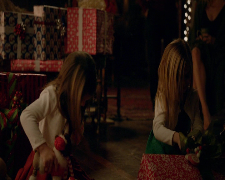 VampireDiaries-dot-nl_VVampireDiaries-dot-nl_VampireDiaries-8x07TheNextTimeIHurtSomebodyItCouldBeYou2211.jpg VampireDiaries-dot-nl_VVampireDiaries-dot-nl_VampireDiaries-8x07TheNextTimeIHurtSomebodyItCouldBeYou2211.jpg