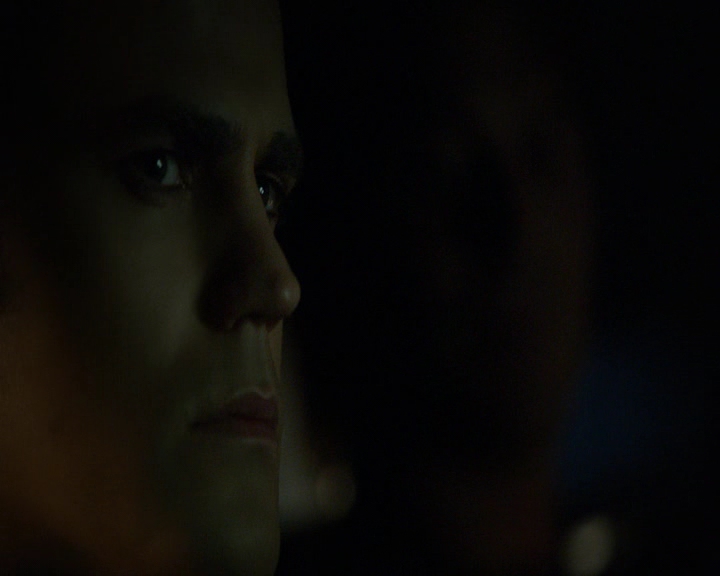 VampireDiaries-dot-nl_VVampireDiaries-dot-nl_VampireDiaries-8x07TheNextTimeIHurtSomebodyItCouldBeYou2287.jpg