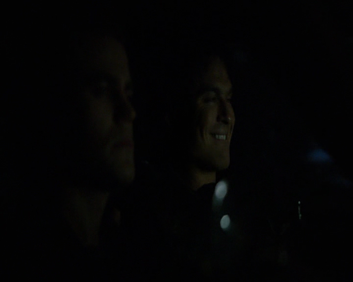 VampireDiaries-dot-nl_VVampireDiaries-dot-nl_VampireDiaries-8x07TheNextTimeIHurtSomebodyItCouldBeYou2298.jpg