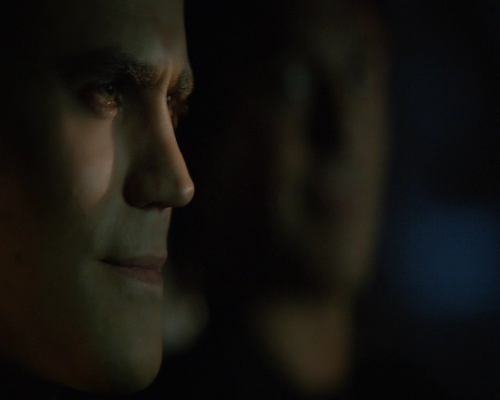 VampireDiaries-dot-nl_VVampireDiaries-dot-nl_VampireDiaries-8x07TheNextTimeIHurtSomebodyItCouldBeYou2336.jpg