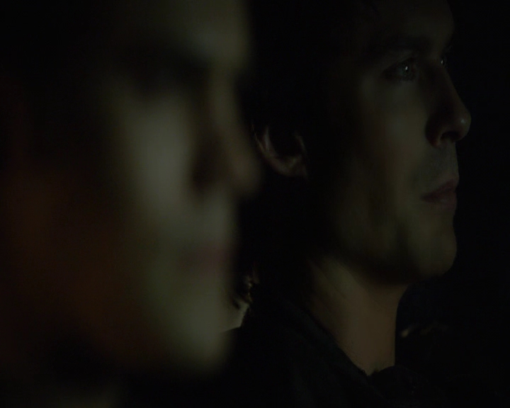 VampireDiaries-dot-nl_VVampireDiaries-dot-nl_VampireDiaries-8x07TheNextTimeIHurtSomebodyItCouldBeYou2346.jpg