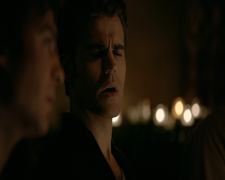 VampireDiaries-dot-nl_VVampireDiaries-dot-nl_VampireDiaries-8x08WeHaveHistoryTogether0041.jpg