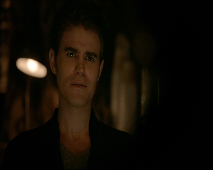 VampireDiaries-dot-nl_VVampireDiaries-dot-nl_VampireDiaries-8x08WeHaveHistoryTogether0044.jpg