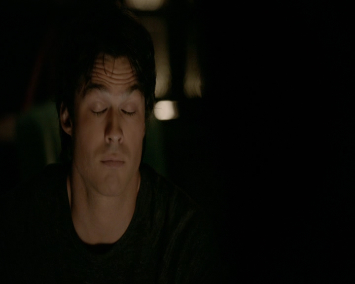 VampireDiaries-dot-nl_VVampireDiaries-dot-nl_VampireDiaries-8x08WeHaveHistoryTogether0077.jpg