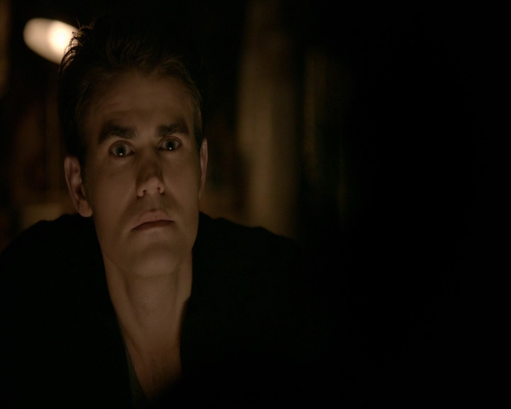 VampireDiaries-dot-nl_VVampireDiaries-dot-nl_VampireDiaries-8x08WeHaveHistoryTogether0083.jpg