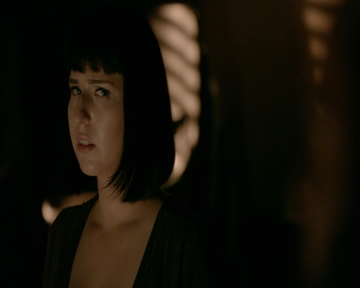 VampireDiaries-dot-nl_VVampireDiaries-dot-nl_VampireDiaries-8x08WeHaveHistoryTogether0090.jpg