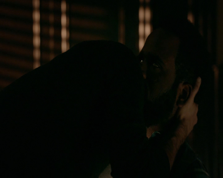 VampireDiaries-dot-nl_VVampireDiaries-dot-nl_VampireDiaries-8x08WeHaveHistoryTogether0118.jpg