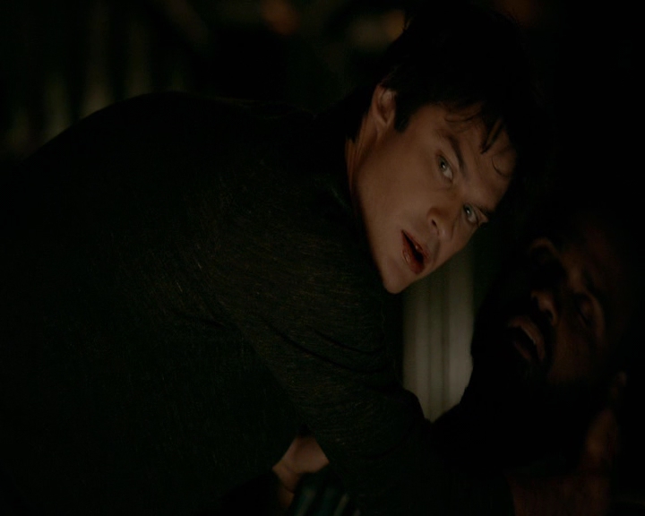 VampireDiaries-dot-nl_VVampireDiaries-dot-nl_VampireDiaries-8x08WeHaveHistoryTogether0125.jpg