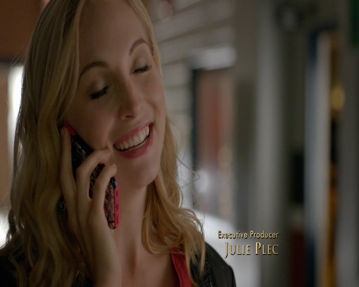 VampireDiaries-dot-nl_VVampireDiaries-dot-nl_VampireDiaries-8x08WeHaveHistoryTogether0270.jpg