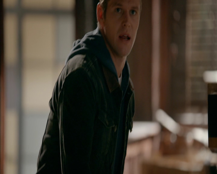 VampireDiaries-dot-nl_VVampireDiaries-dot-nl_VampireDiaries-8x08WeHaveHistoryTogether0299.jpg