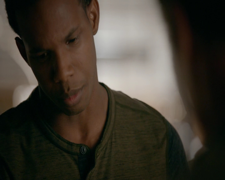 VampireDiaries-dot-nl_VVampireDiaries-dot-nl_VampireDiaries-8x08WeHaveHistoryTogether0625.jpg