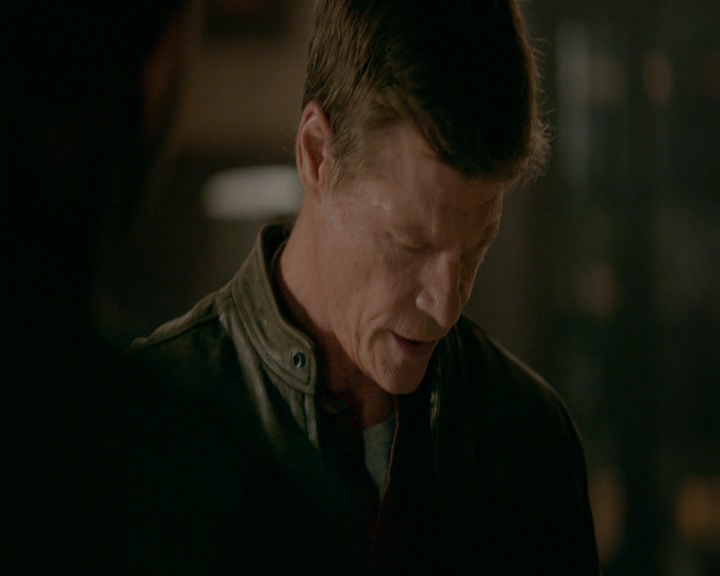 VampireDiaries-dot-nl_VVampireDiaries-dot-nl_VampireDiaries-8x08WeHaveHistoryTogether0629.jpg