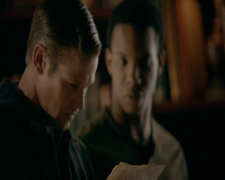 VampireDiaries-dot-nl_VVampireDiaries-dot-nl_VampireDiaries-8x08WeHaveHistoryTogether0635.jpg