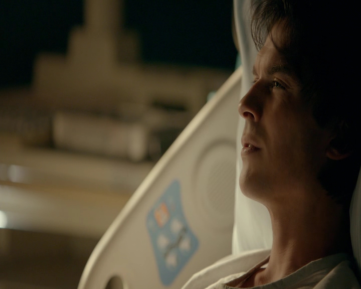 VampireDiaries-dot-nl_VVampireDiaries-dot-nl_VampireDiaries-8x08WeHaveHistoryTogether0784.jpg