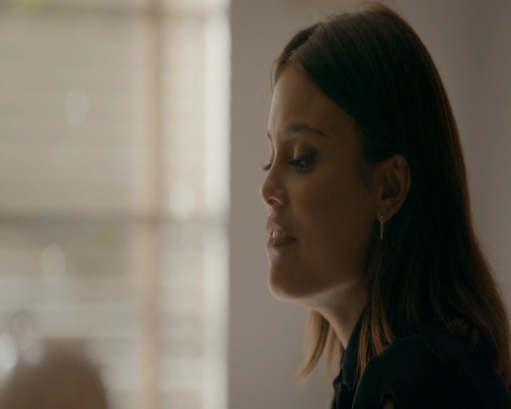 VampireDiaries-dot-nl_VVampireDiaries-dot-nl_VampireDiaries-8x08WeHaveHistoryTogether0859.jpg