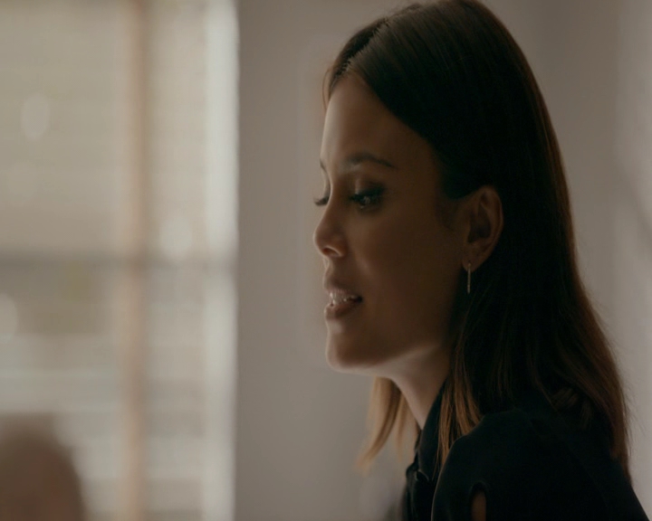 VampireDiaries-dot-nl_VVampireDiaries-dot-nl_VampireDiaries-8x08WeHaveHistoryTogether0860.jpg