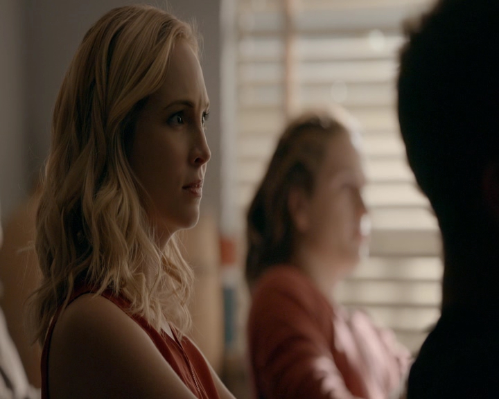 VampireDiaries-dot-nl_VVampireDiaries-dot-nl_VampireDiaries-8x08WeHaveHistoryTogether0863.jpg