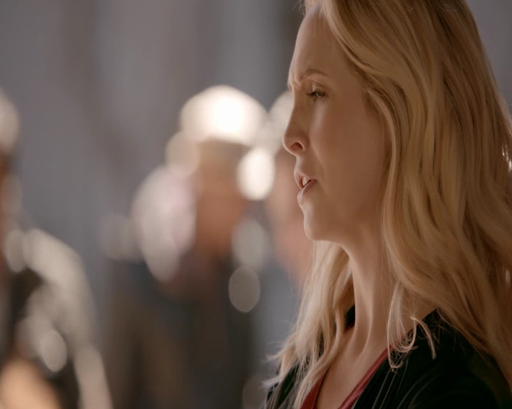 VampireDiaries-dot-nl_VVampireDiaries-dot-nl_VampireDiaries-8x08WeHaveHistoryTogether0958.jpg