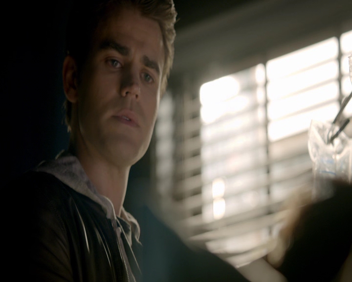 VampireDiaries-dot-nl_VVampireDiaries-dot-nl_VampireDiaries-8x08WeHaveHistoryTogether1171.jpg