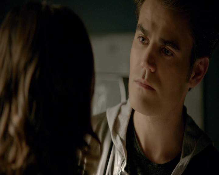 VampireDiaries-dot-nl_VVampireDiaries-dot-nl_VampireDiaries-8x08WeHaveHistoryTogether1254.jpg