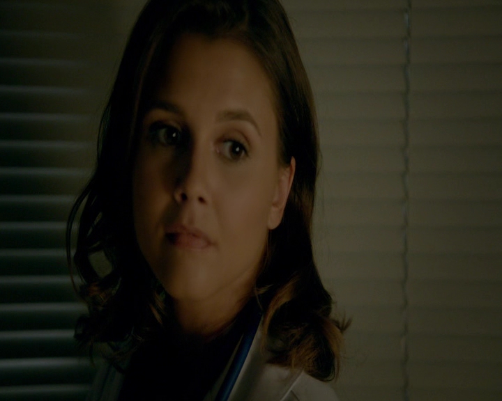 VampireDiaries-dot-nl_VVampireDiaries-dot-nl_VampireDiaries-8x08WeHaveHistoryTogether1286.jpg