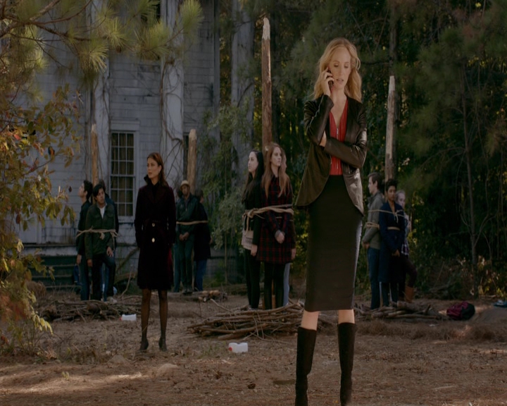 VampireDiaries-dot-nl_VVampireDiaries-dot-nl_VampireDiaries-8x08WeHaveHistoryTogether1407.jpg