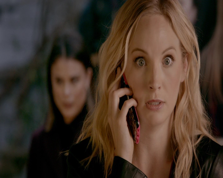 VampireDiaries-dot-nl_VVampireDiaries-dot-nl_VampireDiaries-8x08WeHaveHistoryTogether1435.jpg