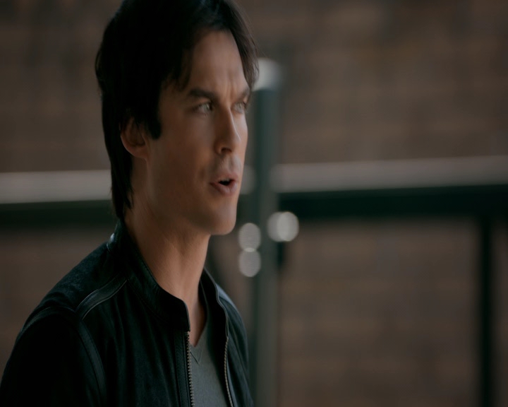 VampireDiaries-dot-nl_VVampireDiaries-dot-nl_VampireDiaries-8x08WeHaveHistoryTogether1617.jpg