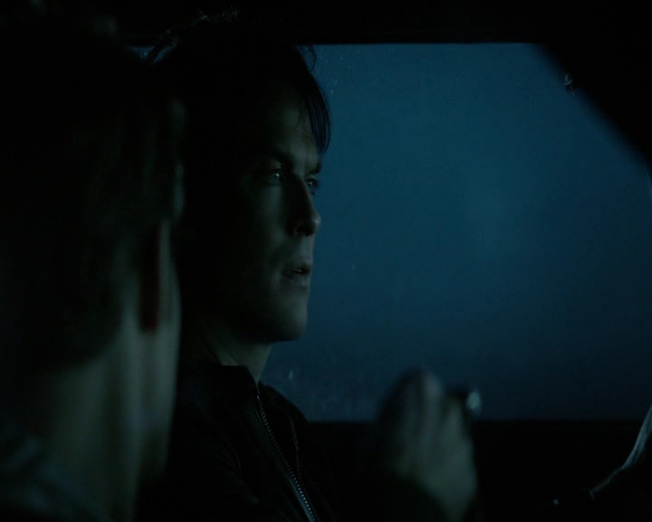 VampireDiaries-dot-nl_VVampireDiaries-dot-nl_VampireDiaries-8x08WeHaveHistoryTogether1920.jpg