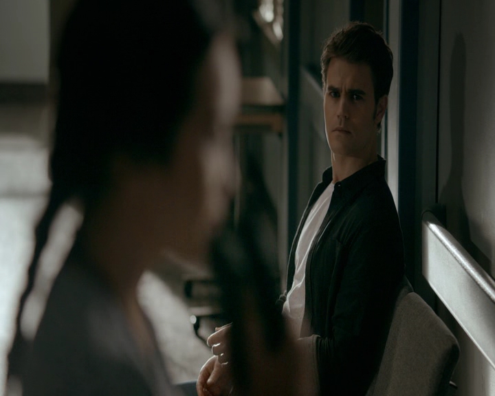 VampireDiaries-dot-nl_VVampireDiaries-dot-nl_VampireDiaries-8x08WeHaveHistoryTogether2259.jpg