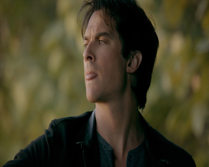 VampireDiaries-dot-nl_VVampireDiaries-dot-nl_VampireDiaries-8x08WeHaveHistoryTogether2280.jpg