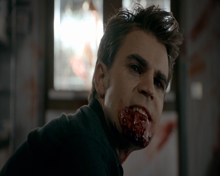 VampireDiaries-dot-nl_VVampireDiaries-dot-nl_VampireDiaries-8x08WeHaveHistoryTogether2348.jpg