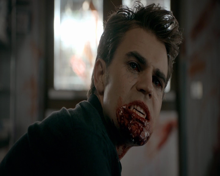 VampireDiaries-dot-nl_VVampireDiaries-dot-nl_VampireDiaries-8x08WeHaveHistoryTogether2349.jpg