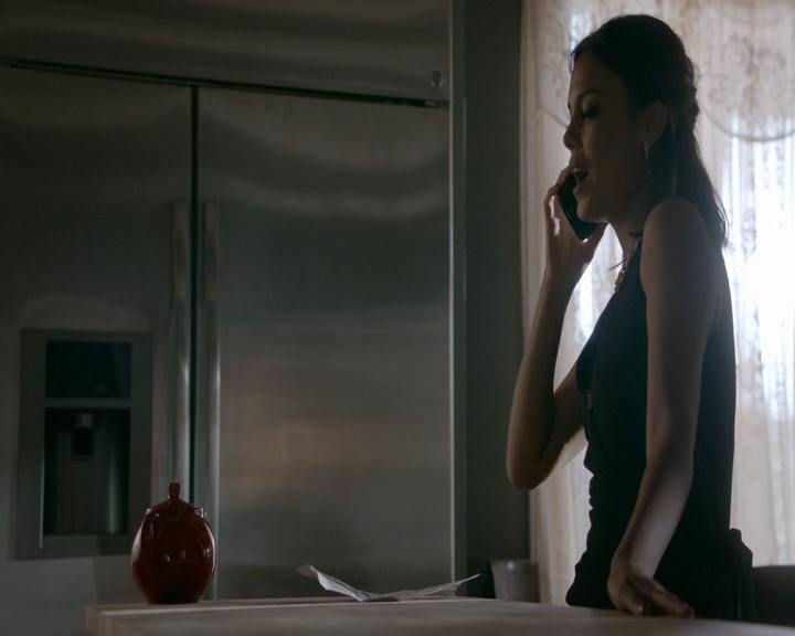 VampireDiaries-dot-nl_VampireDiaries-8x09TheSimpleIntimacyoftheNearTouch0072.jpg