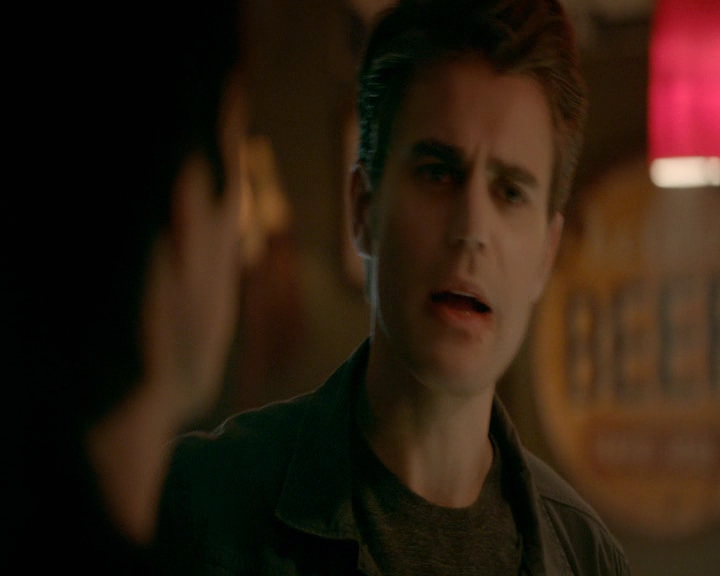 VampireDiaries-dot-nl_VampireDiaries-8x09TheSimpleIntimacyoftheNearTouch0106.jpg